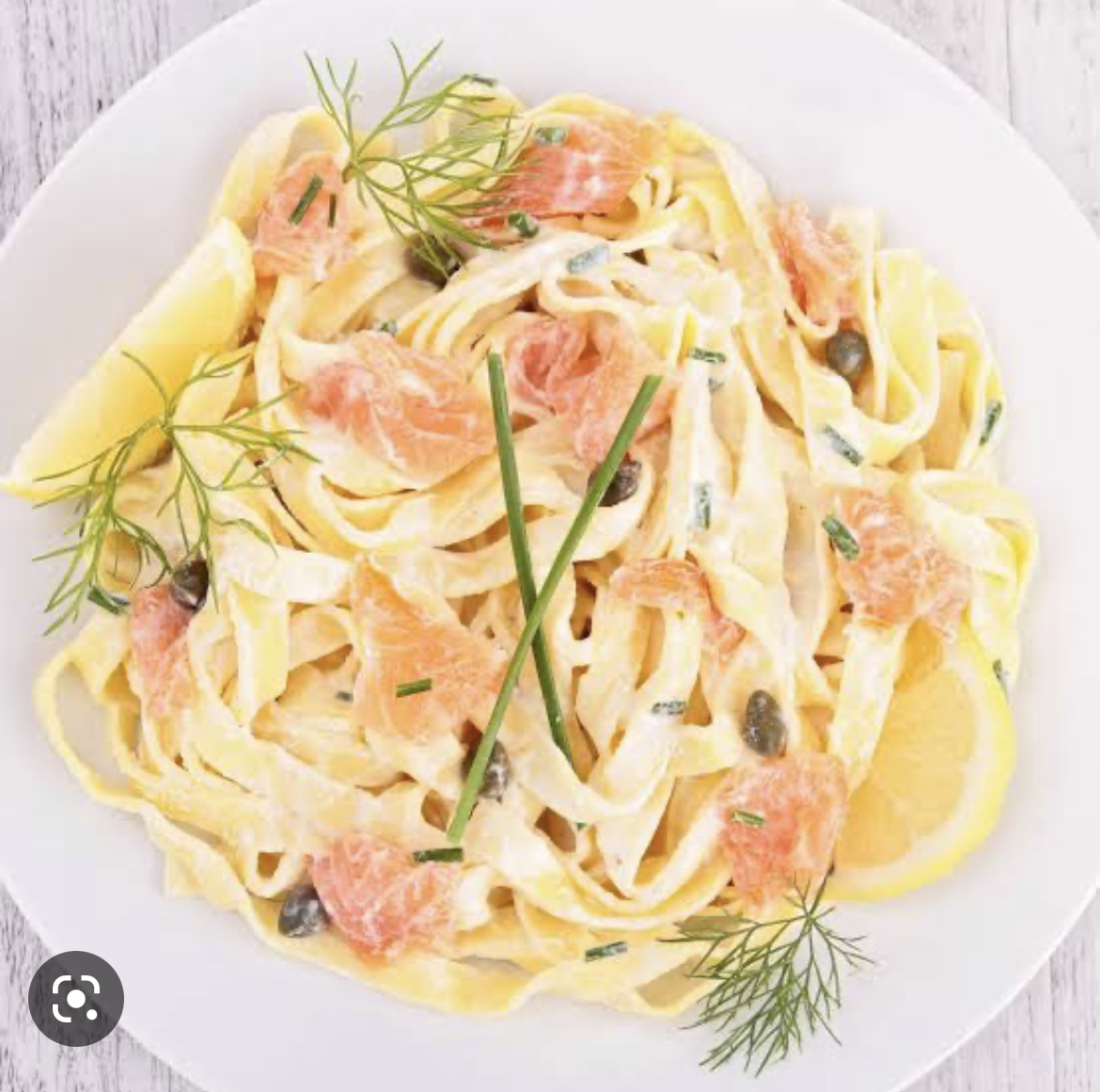 Penne ou tagliatelles ( au choix)Au Saumon