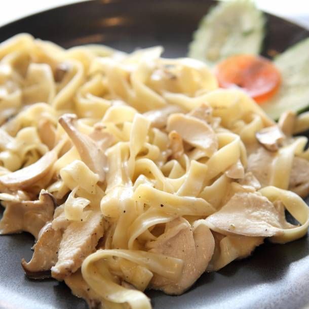 Alfredo (éminces de poulet)